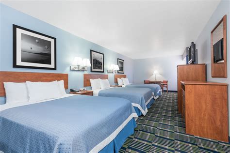 Days Inn by Wyndham Las Vegas | Las Vegas, NM Hotels