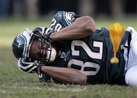 NFL concussion lawsuits: Judge isn't convinced league is putting up enough money - nj.com