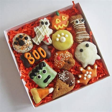 12 Piece Halloween Dog Treat Assortment | Pampered Paw Gifts