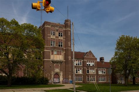 Flint Community Schools’ vacant properties are going up for sale - Flint Beat