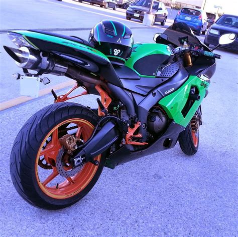 Show Your ZX-6R Custom Paint Pictures | Page 2 | Kawasaki Ninja ZX-6R Forum