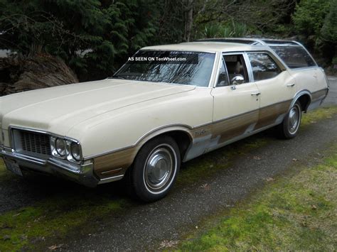 1970 Oldsmobile Vista Cruiser Wagon