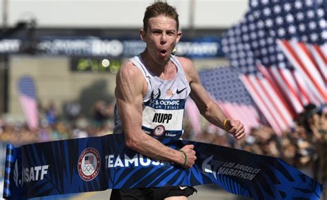 Galen Rupp, after tumult, finds familiarity before Olympic marathon trials