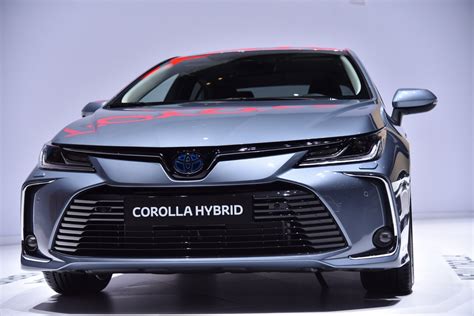 4 Reasons to Test-Drive the 2021 Toyota Corolla Hybrid - Cloninger Toyota Blog