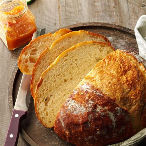 35 Easy Bread Recipes Anyone Can Bake | Reader's Digest Canada