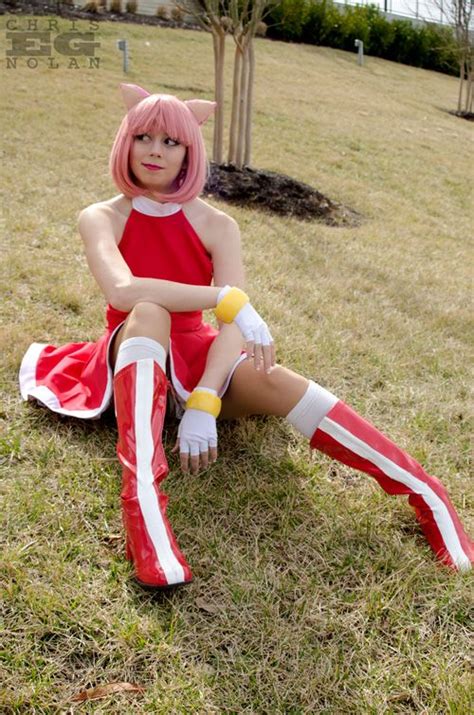 Amy Rose from Sonic the Hedgehog Cosplay | Amy rose, Cosplay, Cosplay ...