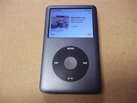 Apple iPod classic 6th Generation Black (160 GB) Apple iPod classic 6th Generation Black [iPod ...