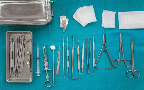 «Sterilized Dental Instruments.» del colaborador de Stocksy «Mosuno» - Stocksy