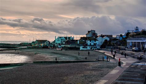 Charmouth East Beach - Photo "The Cobb at Lyme Regis" :: British Beaches