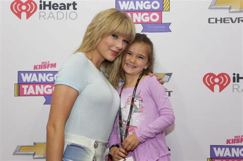 Taylor Swift - KIIS FM Wango Tango Meet & Greet in Carson 06/01/2019 • CelebMafia