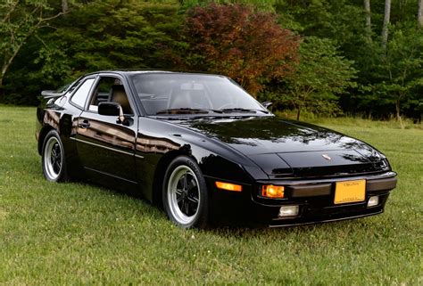 Place Bid - 29K-Mile 1985 Porsche 944 Coupe | PCARMARKET