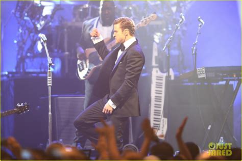 Justin Timberlake: Super Bowl 2013 Party Performance (Video): Photo 2803812 | Jay Z, Justin ...