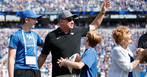 Mark Stoops on his pregame honor, postgame celebration with family, friends - On3