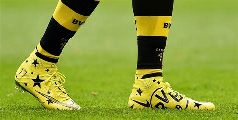 Boot spots: Diamond-encrusted boots for Aubameyang