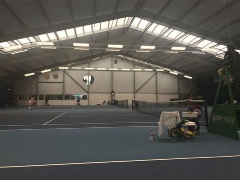 Indoor courts, Nottingham Tennis Centre © Bryn Holmes cc-by-sa/2.0 :: Geograph Britain and Ireland