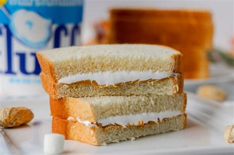 The Best Fluffernutter Sandwich {PB & Fluff} | 365 Days of Baking & More