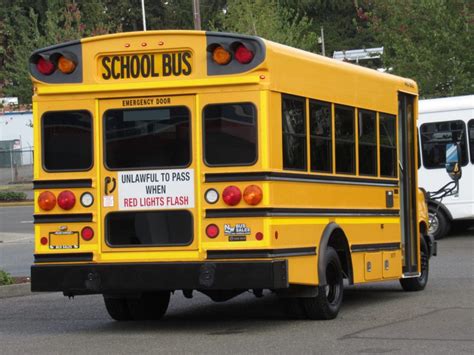 2009 Chevrolet Collins Mid Bus Super Guide 28 Passenger Type-A School Bus - B76470 | Northwest ...