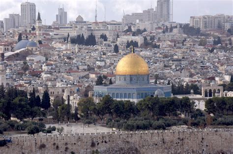 Remapping Jerusalem | Commonweal Magazine