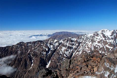 Looking west from the summit of Jbel Toubkal : Photos, Diagrams & Topos : SummitPost