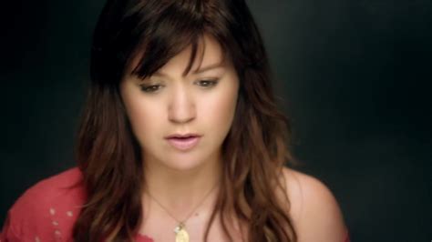 Kelly Clarkson- Dark Side {Music Video} - Kelly Clarkson Photo ...