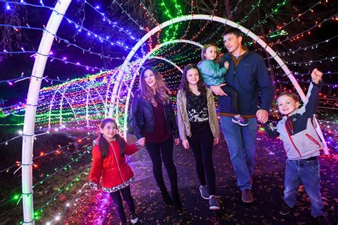 Zoolights Delights for 35 Years - Point Defiance Zoo & Aquarium