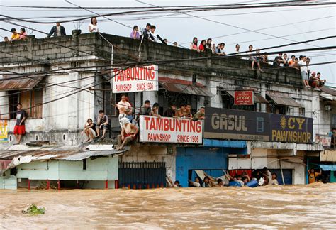 Typhoon Ketsana (Ondoy) - Photos - The Big Picture - Boston.com