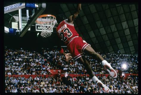 How High Could Michael Jordan Jump? - Sportscasting | Pure Sports