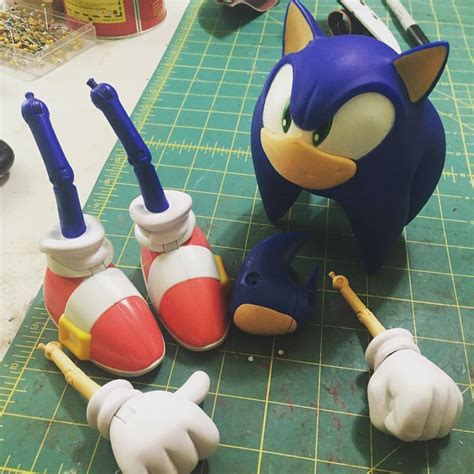 Sonic the Hedgehog commission • James Kemp Puppets