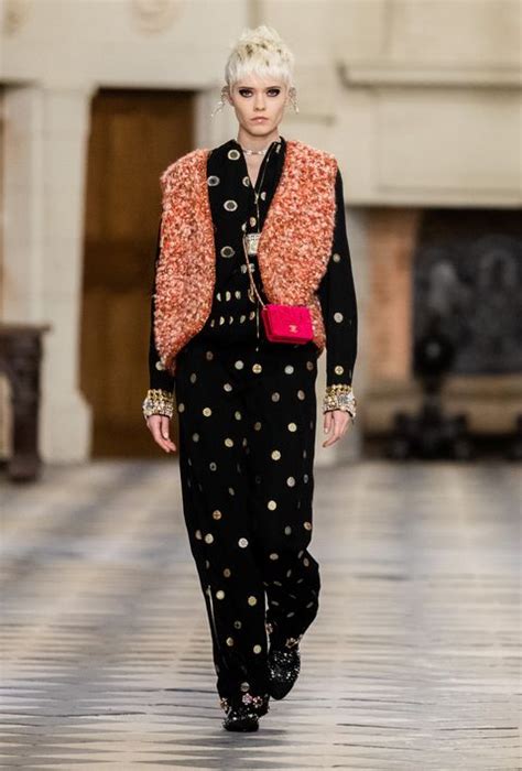 Every Look From Chanel's Métiers D'Art 2021 Show