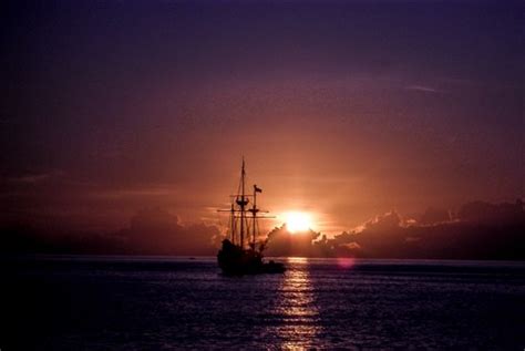 Pirate Ship Sunset: Mushmich: Galleries: Digital Photography Review