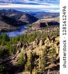 Landscape and lake in Lake Billy Chinook image - Free stock photo - Public Domain photo - CC0 Images