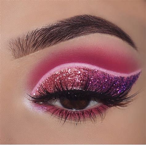 StyleGPS » Pink Glitter Eyeshadow | Eyeshadow makeup, Eye makeup pictures, Pink makeup