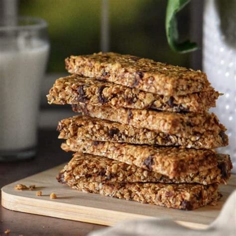 Chewy Granola Bar Recipe with Chocolate Chips - She Loves Biscotti