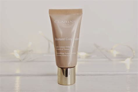 Worth The Hype? Clarins Instant Concealer | BRITISH BEAUTY ADDICT