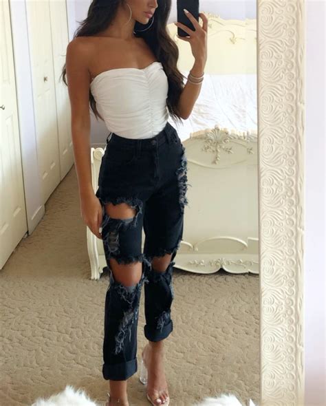 JUST BECAUSE BOYFRIEND JEANS | Bar outfits, Bar outfit night casual, Casual chic outfit