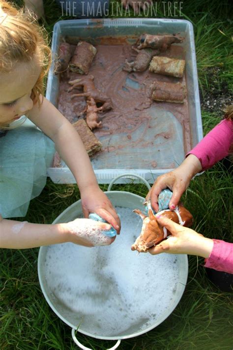 Farm animals sensory play with edible mud and bubbles for washing! Farm Activities Preschool ...