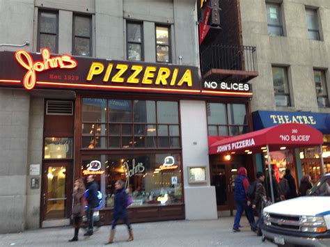 John’s Pizzeria Review | New York (Times Square), NY