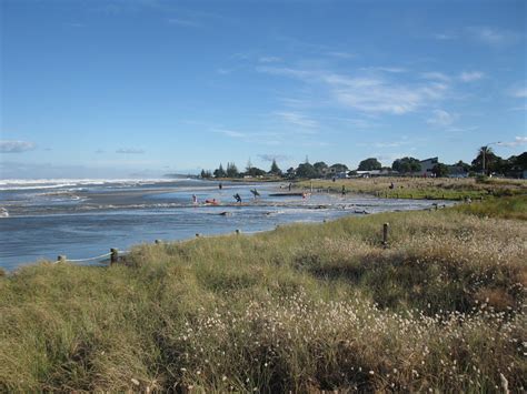 Waihi Beach Surf Photo by Raewyn | 6:53 pm 1 Feb 2014