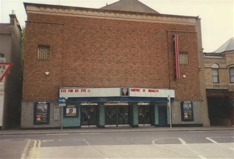 New Empire Theatre in Southend-on-Sea, GB - Cinema Treasures