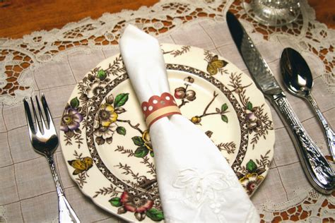 5 Minute Thanksgiving Napkin Rings • Crafted Living