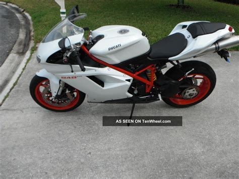 Ducati 848 Evo Superbike - - 2011 Arctic White / Red Frame Wheels