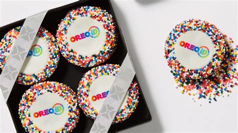 Oreo Launches DIY Cookie Design Site 'OREOiD' | Dieline - Design, Branding & Packaging Inspiration