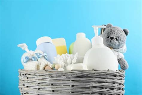 5 New Parent’s Gift Basket Ideas for Future Dads and Moms - Foundation ...