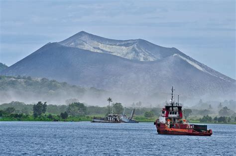 Viva la Voyage: Rabaul, Papua New Guinea