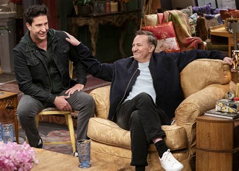 ‘Friends’ Reunion Director Responds to 'Unkind' Matthew Perry Comments ...