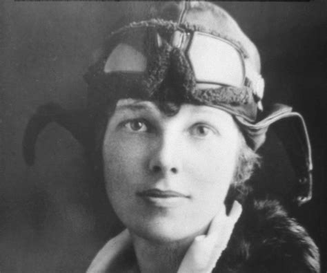 Amelia Earhart Biography - Facts, Childhood, Family Life & Achievements