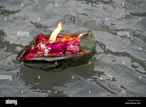 Evening Aarthi Programme, Har-ki-Pauri on the banks of river Ganga ...