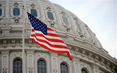 Download imagens bandeira dos EUA, Bandeira americana, Washington, EUA, Capitólio, mastro, 4k ...