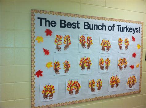 Thanksgiving bulletin board | Thanksgiving bulletin boards, Daycare bulletin boards, Preschool ...