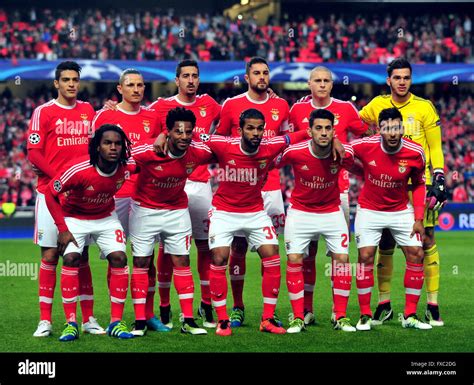 Lisbon. 13th Apr, 2016. SL Benfica's players pose for a group phto before the second leg of ...